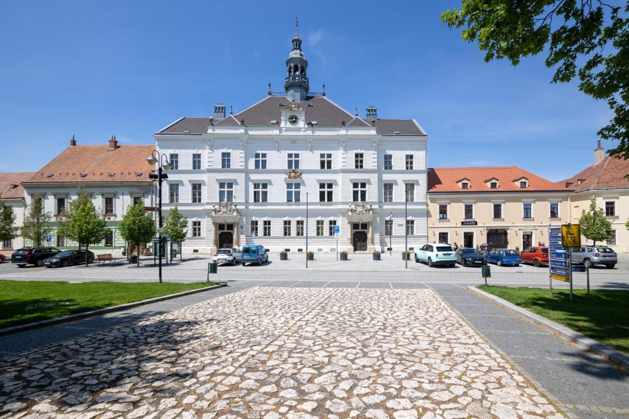 Penzion Alenka Valtice Exterior photo